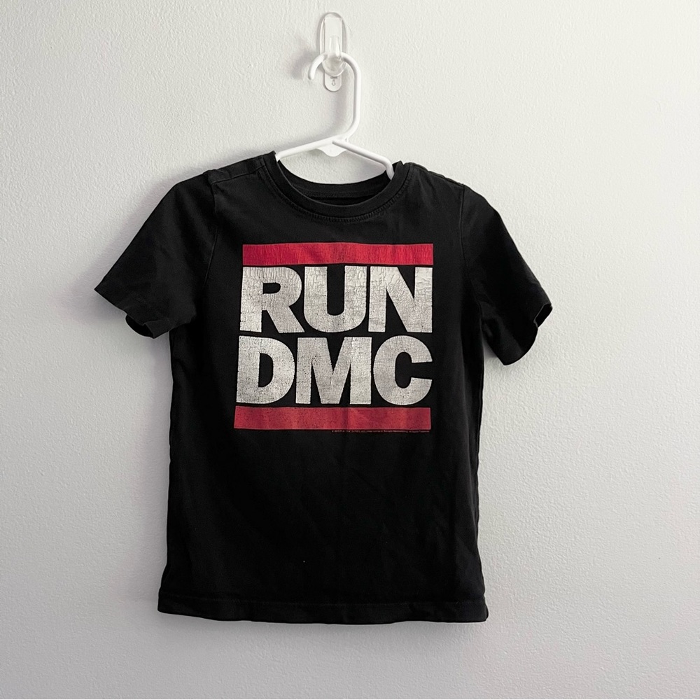 Old Navy Collectibles Run DMC Tee Shirt Black Red White Spell Out 2018 Sz 4T